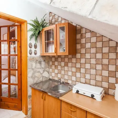 Apartment 16770c